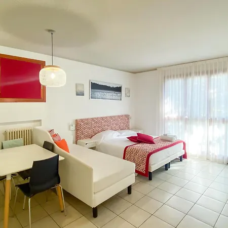 Cernobbio Residence מלון דירות צ'רנוביו