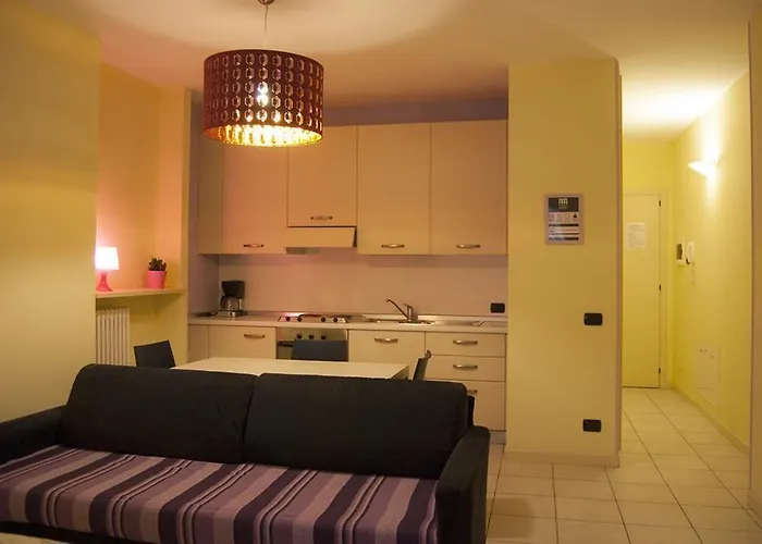 Cernobbio Residence צ'רנוביו