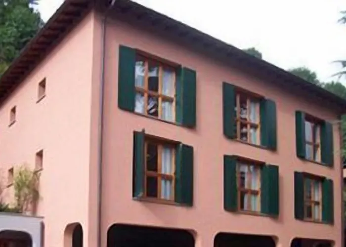 Cernobbio Residence מלון דירות צ'רנוביו